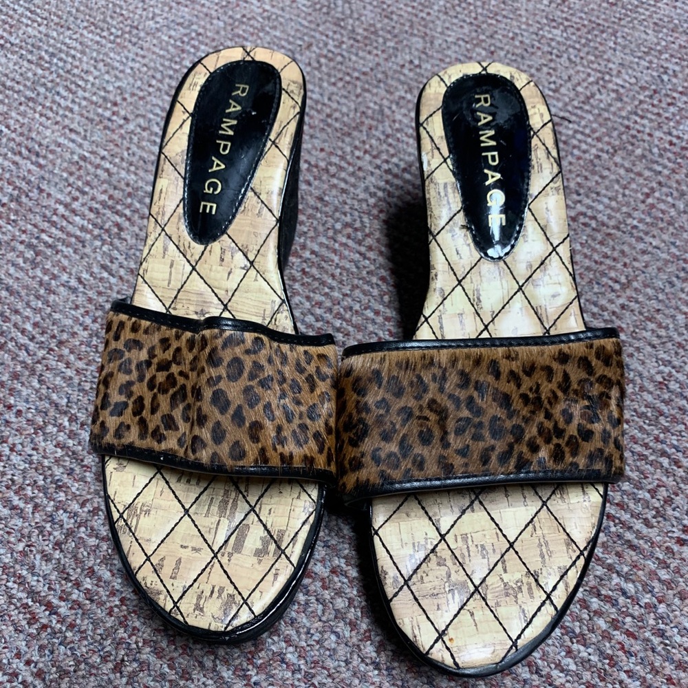 Rampage vintage animal print slides